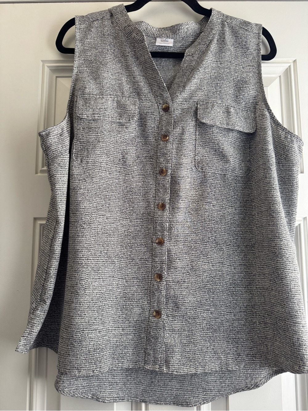 croft & barrow Gray Sleeveless Button-Down Shirt